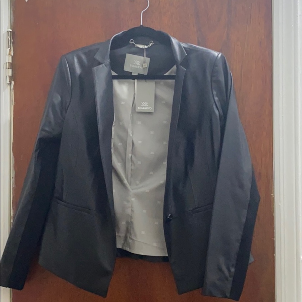SOIA & KYO black leather jacket size L